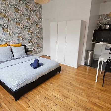 Au Pied Du Beffroi Apartamento Arras Exterior foto
